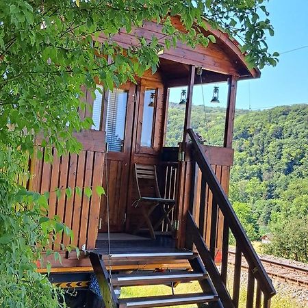 Apartamento Autarkes Tiny House Mit Rheinblick Rumikon Exterior foto
