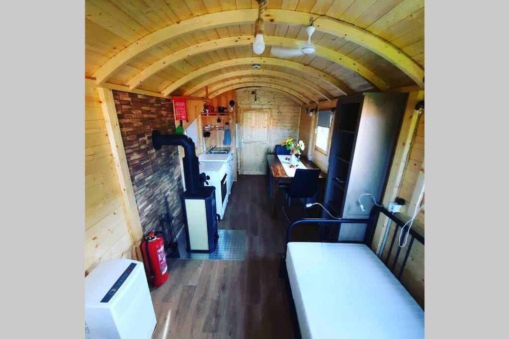 Apartamento Autarkes Tiny House Mit Rheinblick Rumikon Exterior foto