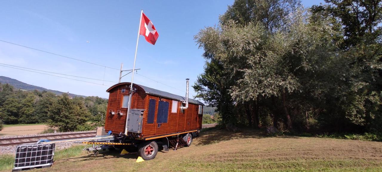 Apartamento Autarkes Tiny House Mit Rheinblick Rumikon Exterior foto